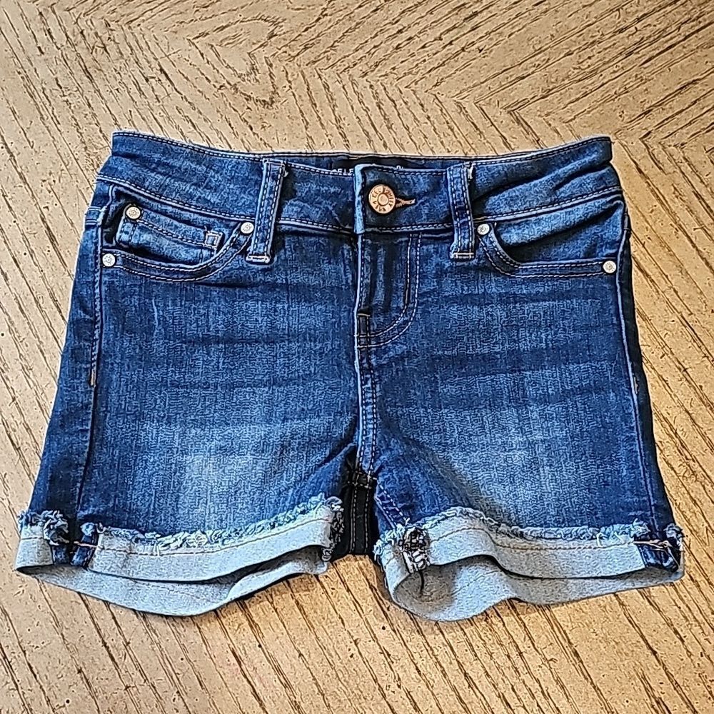 Girls denim shorts size 8 celebrity pink